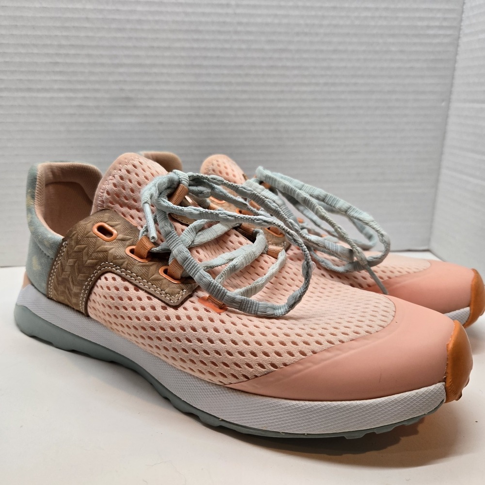Olukai Wailuku Womens 9.5 Peach Swell Sneaker Shoes 20478-PCAA Excellent HTF